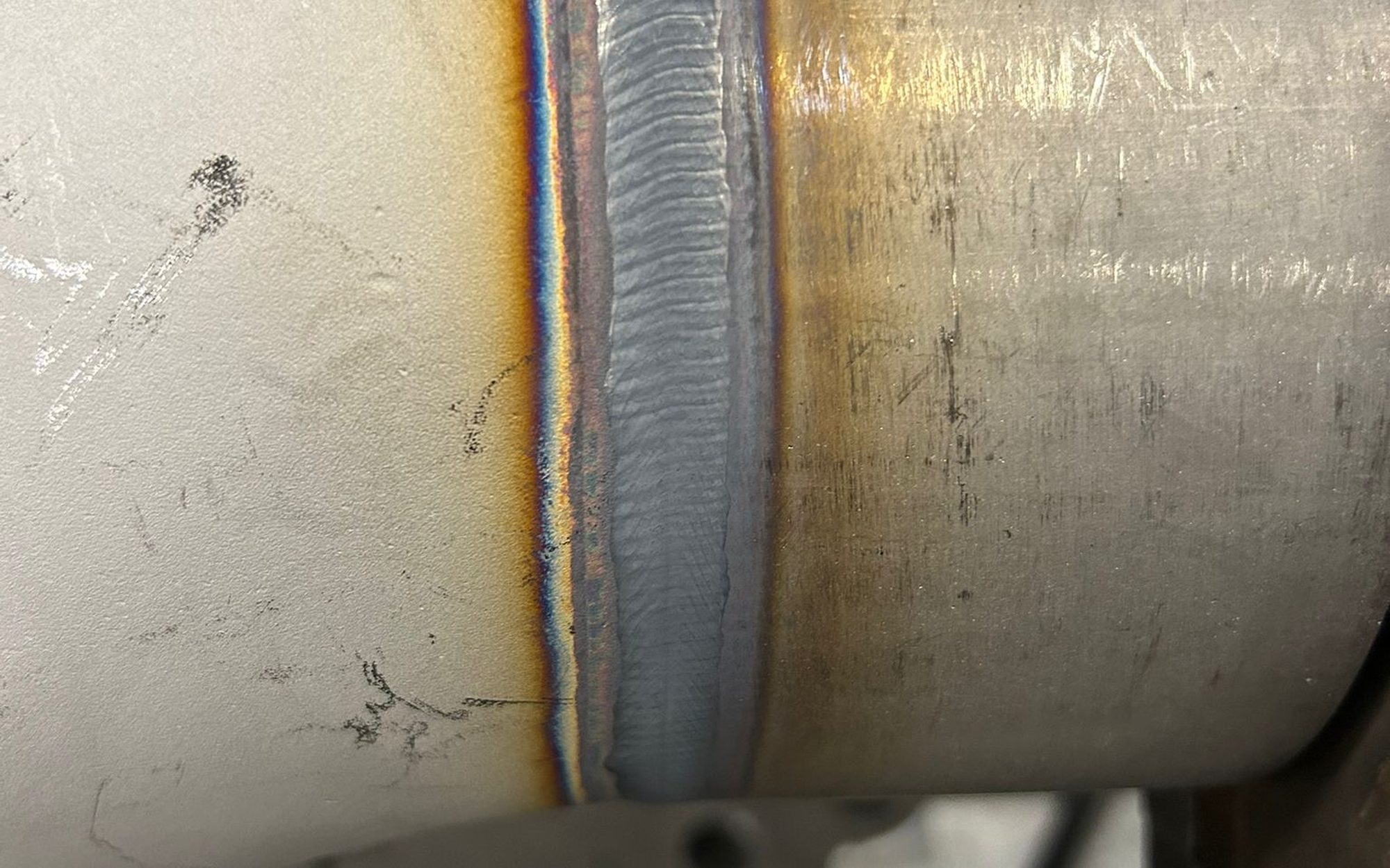 Saldatura TIG su tubo in acciaio inox in officina - Pierotti WS, Piombino Dese